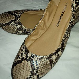Lucky Brand Snakeskin Ballet Flats 7.5 great condition